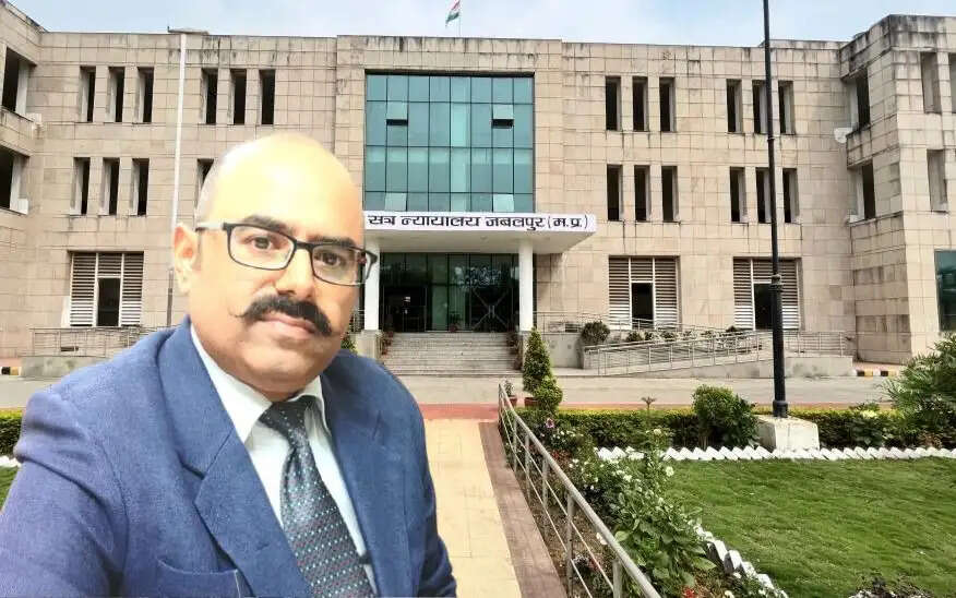 स्थगन आदेश की अवमानना: संपत्ति विवाद में सुरेश मक्कड़ को 15 दिन के सिविल कारावास की सजा