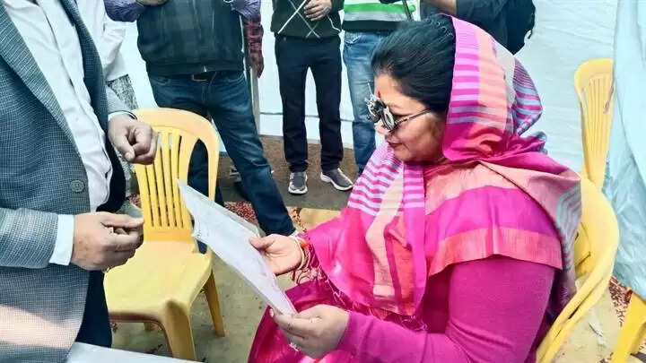 मंडलाः मंत्री संपतिया उइके ने कॉलेज चलो अभियान फोल्डर का विमोचन किया