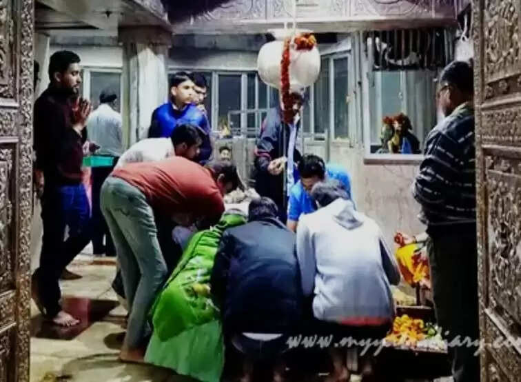 नव वर्ष 2026 : बाबा आनंदेश्वर महादेव मंदिर में विशेष पूजा-अर्चना का हाेगा आयोजन