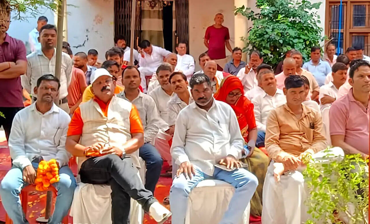 बूथ जीतो,चुनाव जीतो’ के मंत्र से 2027 की तैयारी में जुटें कार्यकर्ता : रमेश सिंह