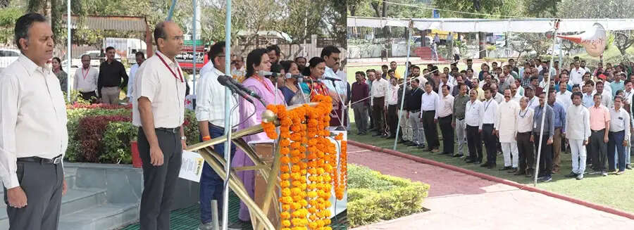 भोपाल : मंत्रालय में राष्ट्र-गीत एवं राष्ट्र-गान का हुआ सामूहिक गायन