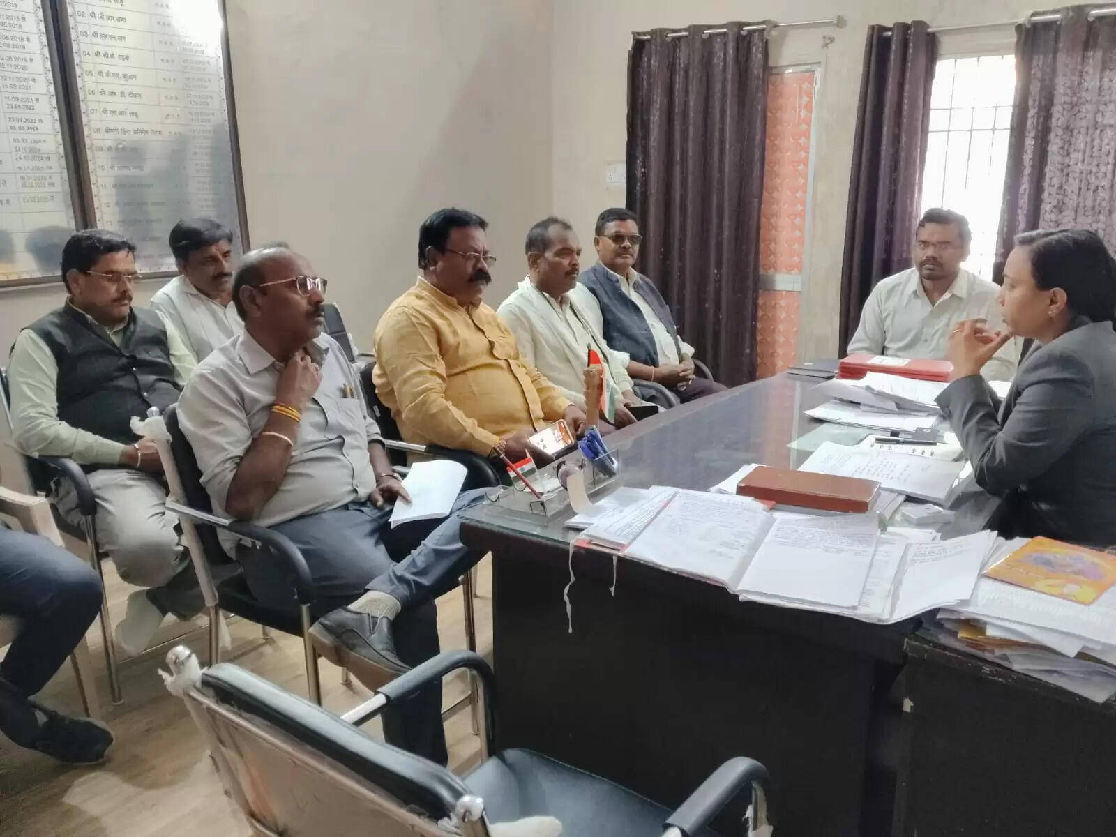 विशेष गहन पुनरीक्षण में मतदाता सूची को स्पष्ट करने पर हुई चर्चा