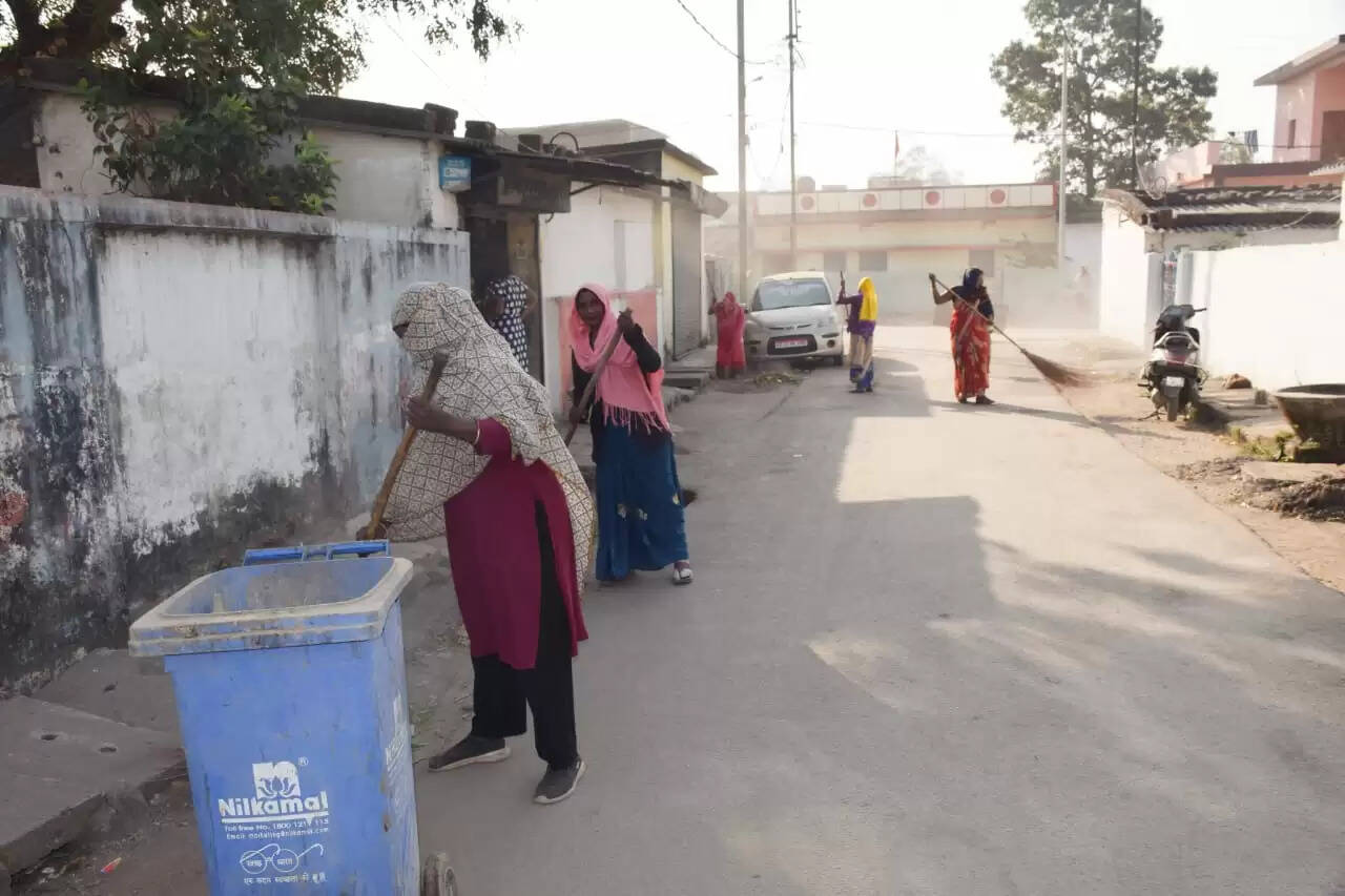 कोरबा स्वच्छता महाअभियान के दूसरे चरण में मुड़ापार व कैलाशनगर वार्ड में वृहद स्वच्छता ड्राईव