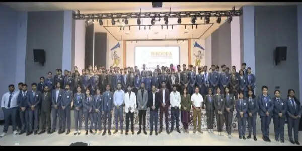 एसबीयू के 300 से अधिक छात्रों का कंपनियों में हुआ प्लेसमेंट