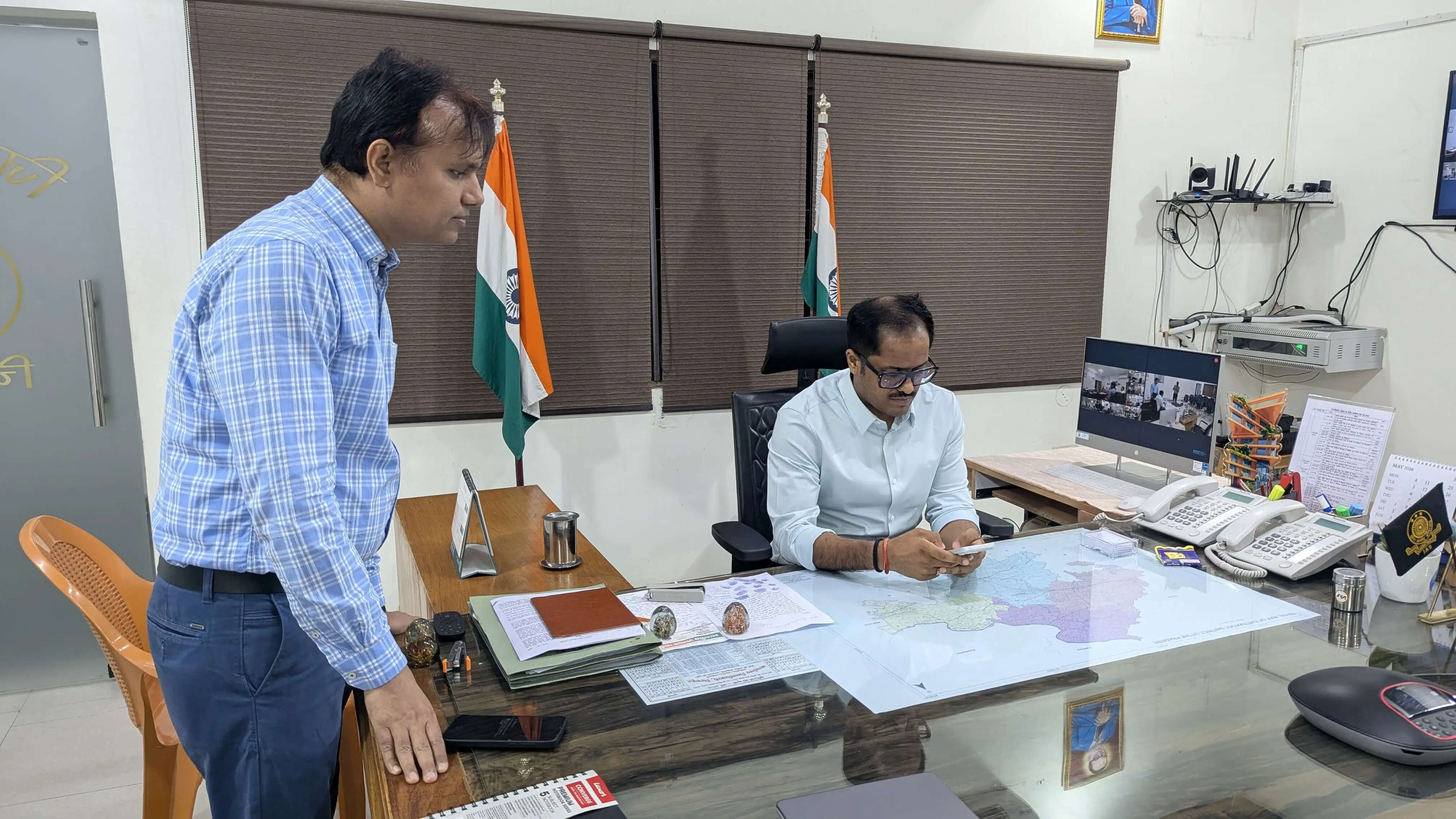 चित्रकूट में डिजिटल जनगणना शुरू, जिलाधिकारी ने दर्ज किया पहला विवरण