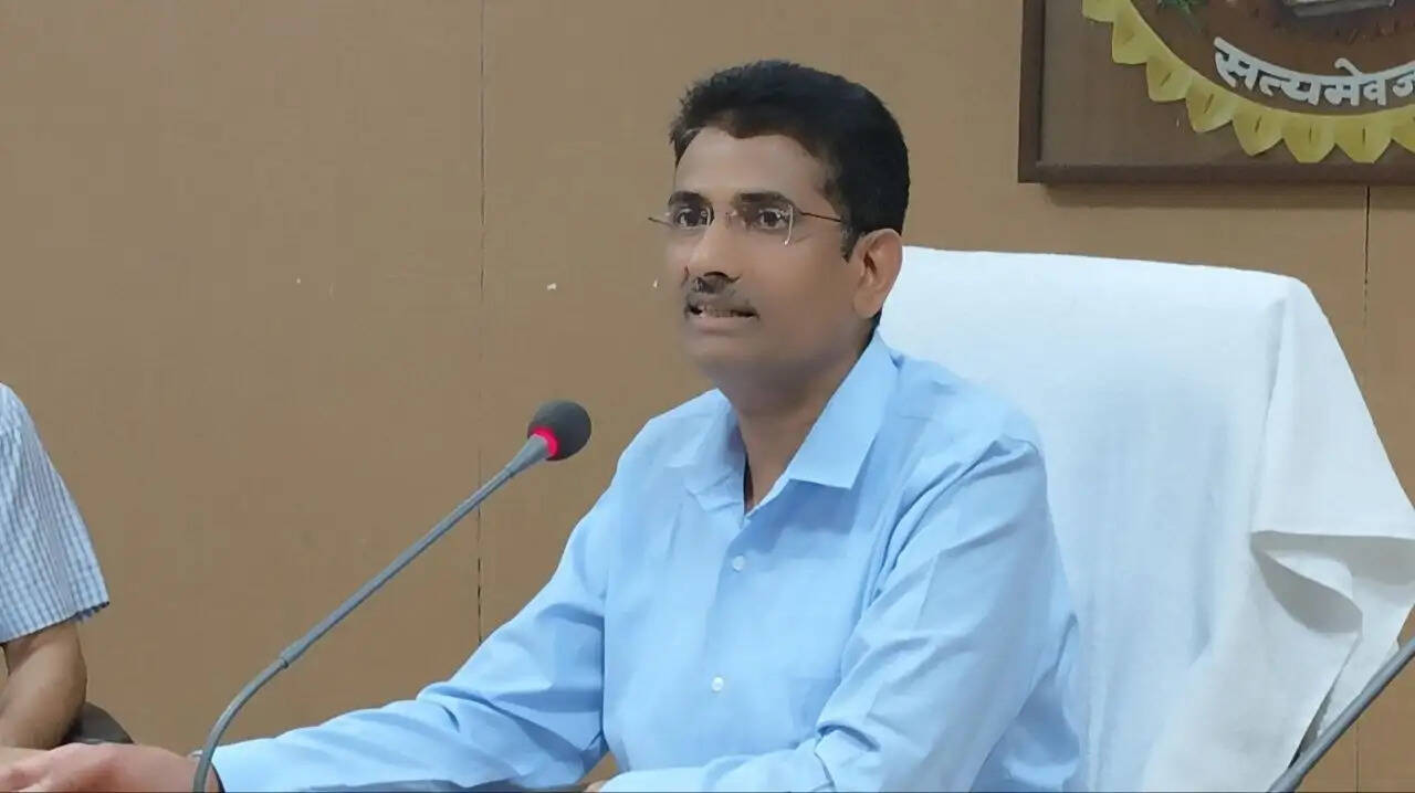 दमोह: कलेक्टर ने बुलाई गौशाला संचालकों की बैठक, अव्यवस्थाओं को लेकर दिखाई सख्ती