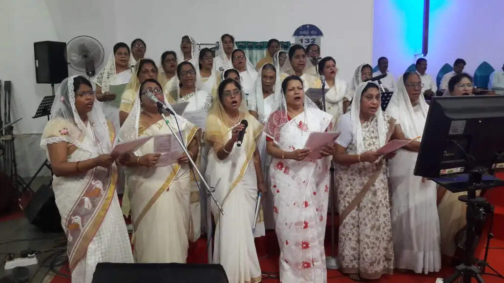 मसीही समाज ने मनाया ईस्टर पर्व