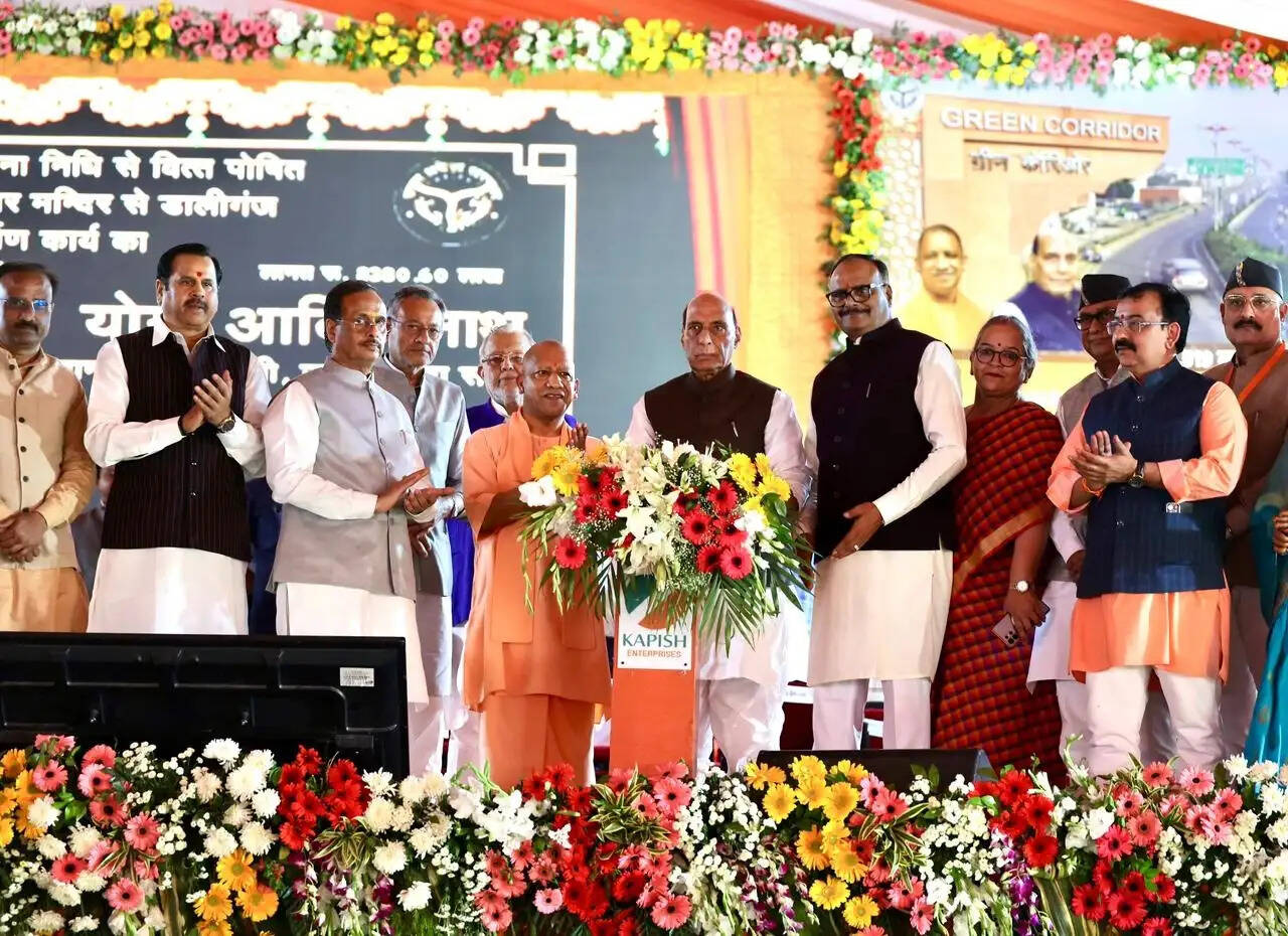 आपरेशन सिंदूर से पाकिस्तान को ऐसा सबक सिखाया कि भारत पर हमले की वह सोच भी नहीं सकता: राजनाथ सिंह