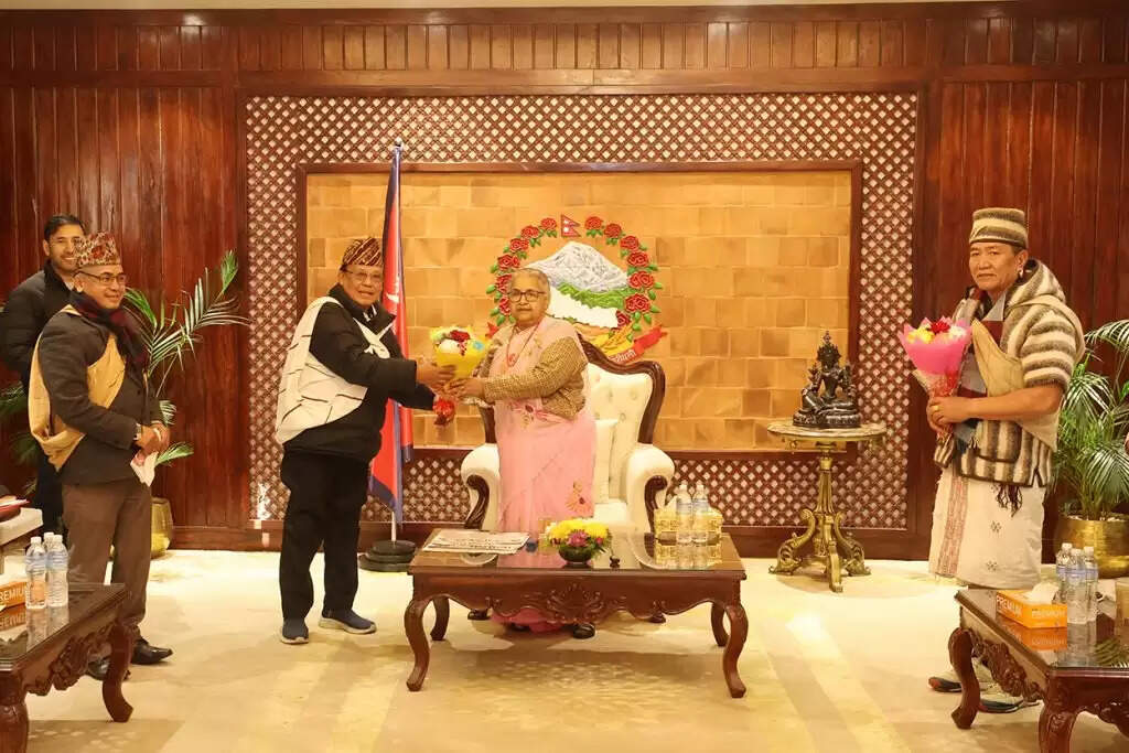 प्रधानमंत्री सुशीला कार्की की सलाह- सरकारी कर्मचारियों हफ्ते में एक दिन पहननी चाहिए पारंपरिक वेशभूषा