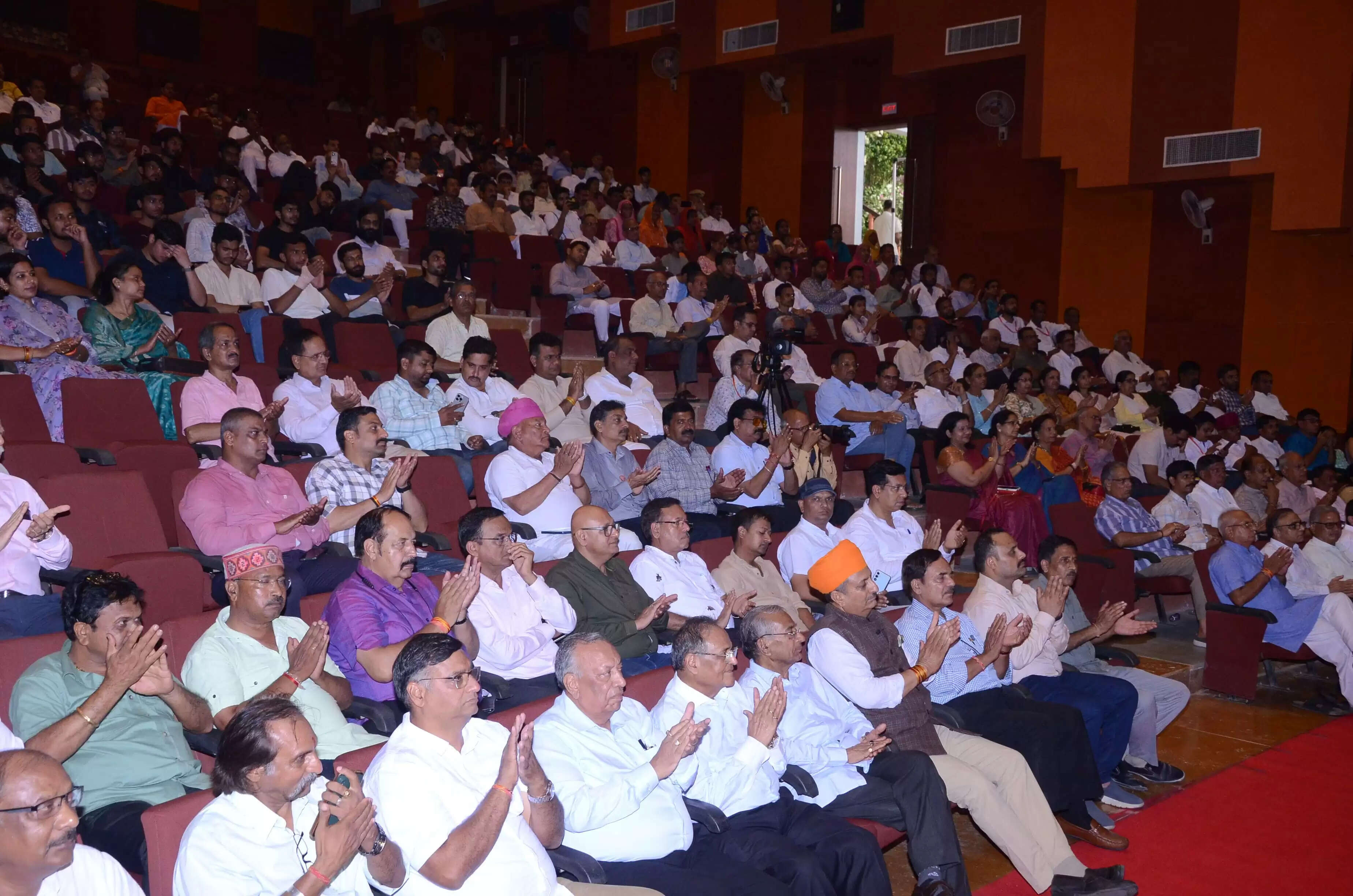 महाराणा प्रताप पर बोलना सूरज को दीपक दिखाने जैसा – राज्यपाल बागड़े