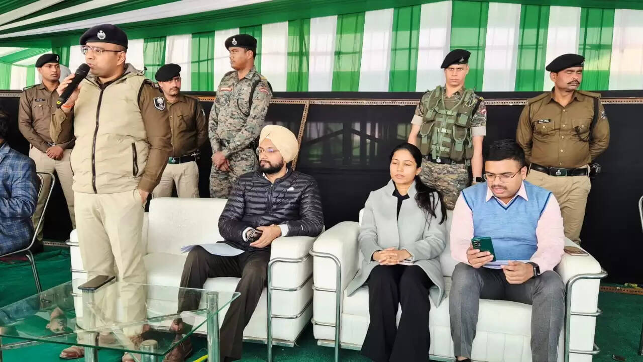 बेतिया में मुख्यमंत्री की समृद्धि यात्रा को लेकर प्रशासन–पुलिस ने की संयुक्त ब्रीफिंग