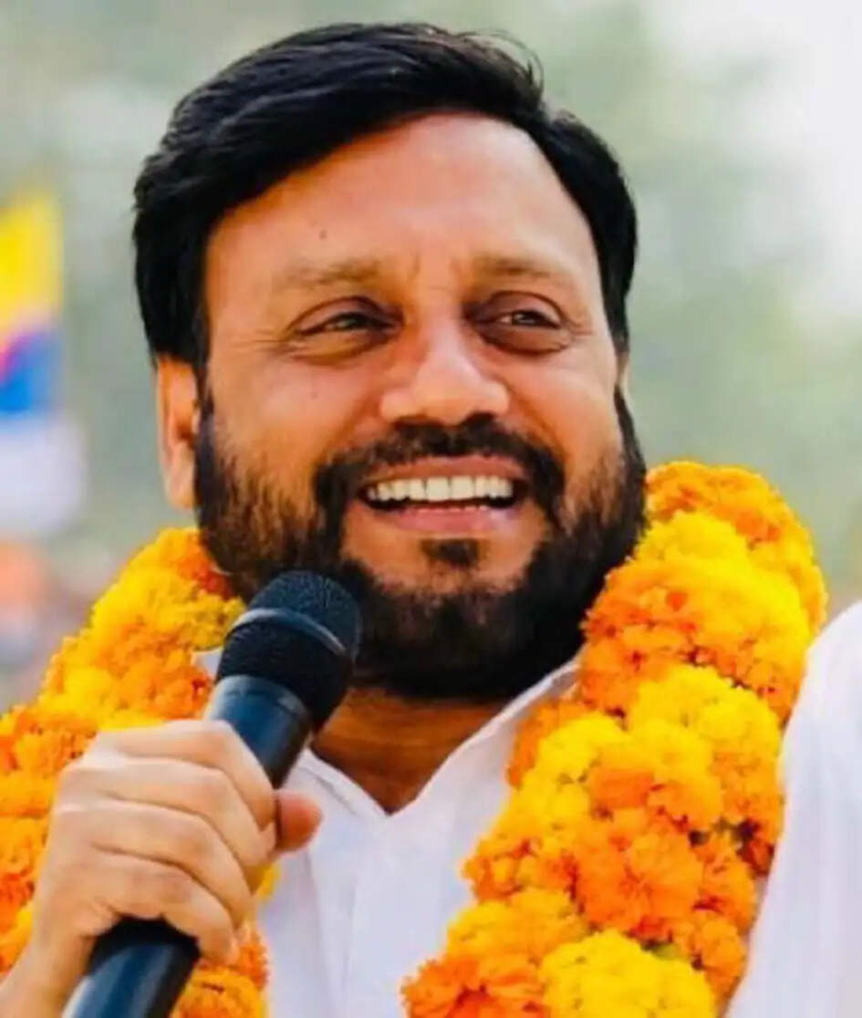 हिसार : संविधान की भावना के अनुरूप निष्पक्ष कार्य करें अधिकारी : जगजीत शर्मा
