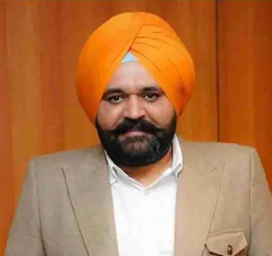 (अपडेट) पंजाब सीएम के ओएसडी समेत छह के खिलाफ सीबीआई ने दर्ज की एफआईआर