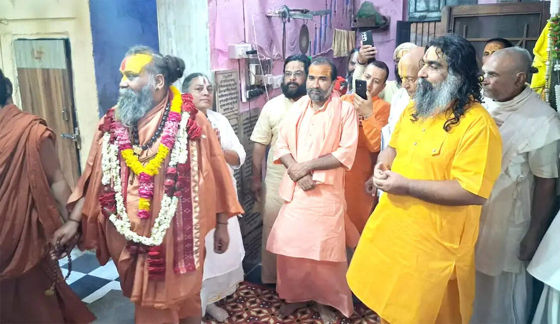 सत्य, प्रेम, दया और सेवा मनुष्य जीवन के आधार: दास