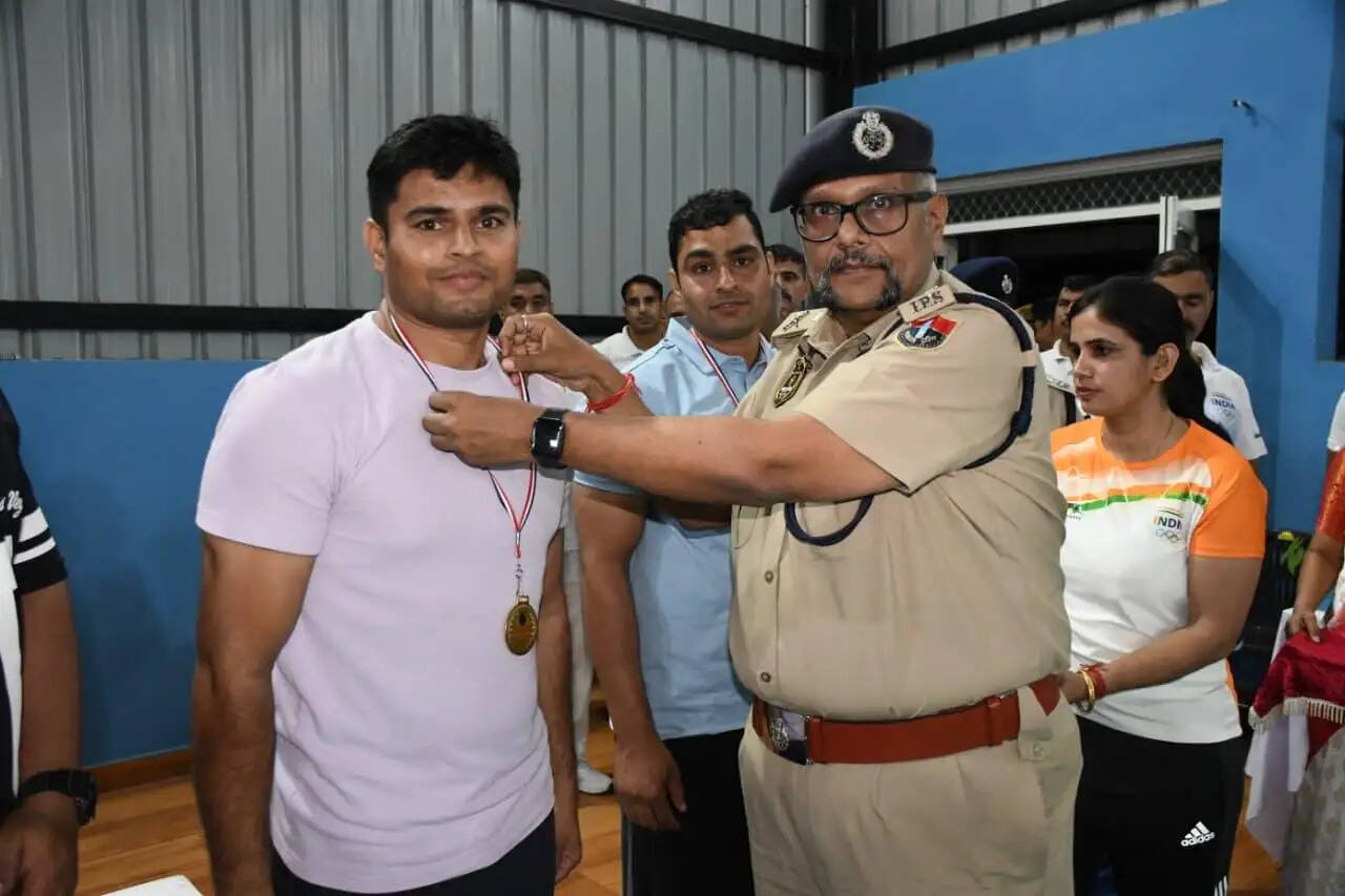 अंतर जिला रेंज स्तरीय पुलिस खेलकूद प्रतियोगिता में 7 टीमों के 112 खिलाड़ियों ने लिया भाग