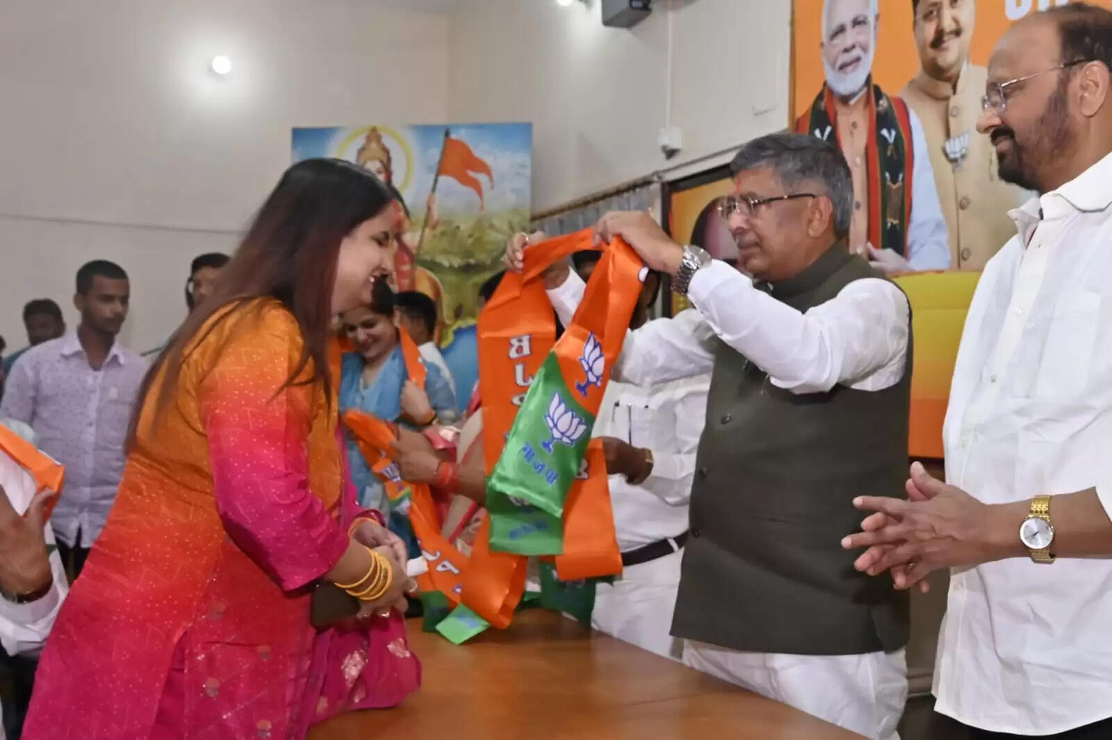 कांग्रेस नेत्री रश्मि सिंह हुई भाजपा में शामिल