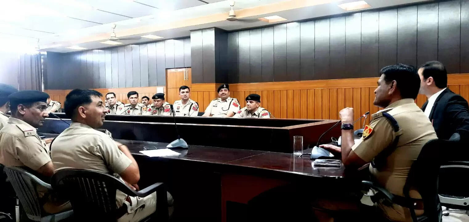 पानीपत: कार्यशाला में पुलिस अधिकारियों को पढ़ाया कानून का पाठ