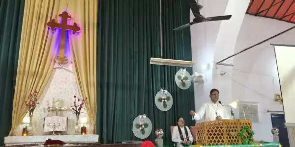 मुरादाबाद : हर्षोल्लास के साथ मनाया जा रहा क्रिसमस,&nbsp;प्रार्थना सभा में उमड़ा मसीही समाज