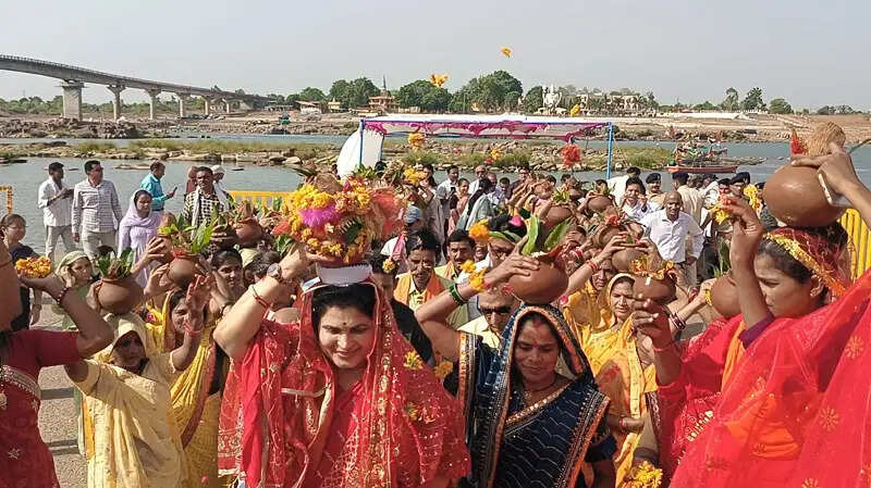 जल है जीवन का आधार, इसके संरक्षण में हर नागरिक की भागीदारी जरूरीः मंत्री कृष्णा गौर