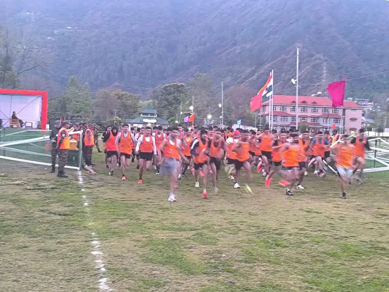 पंडोह में अग्निवीर भर्ती रैली में मंडी जिला के 399 युवा अभ्यर्थी हुए शामिल