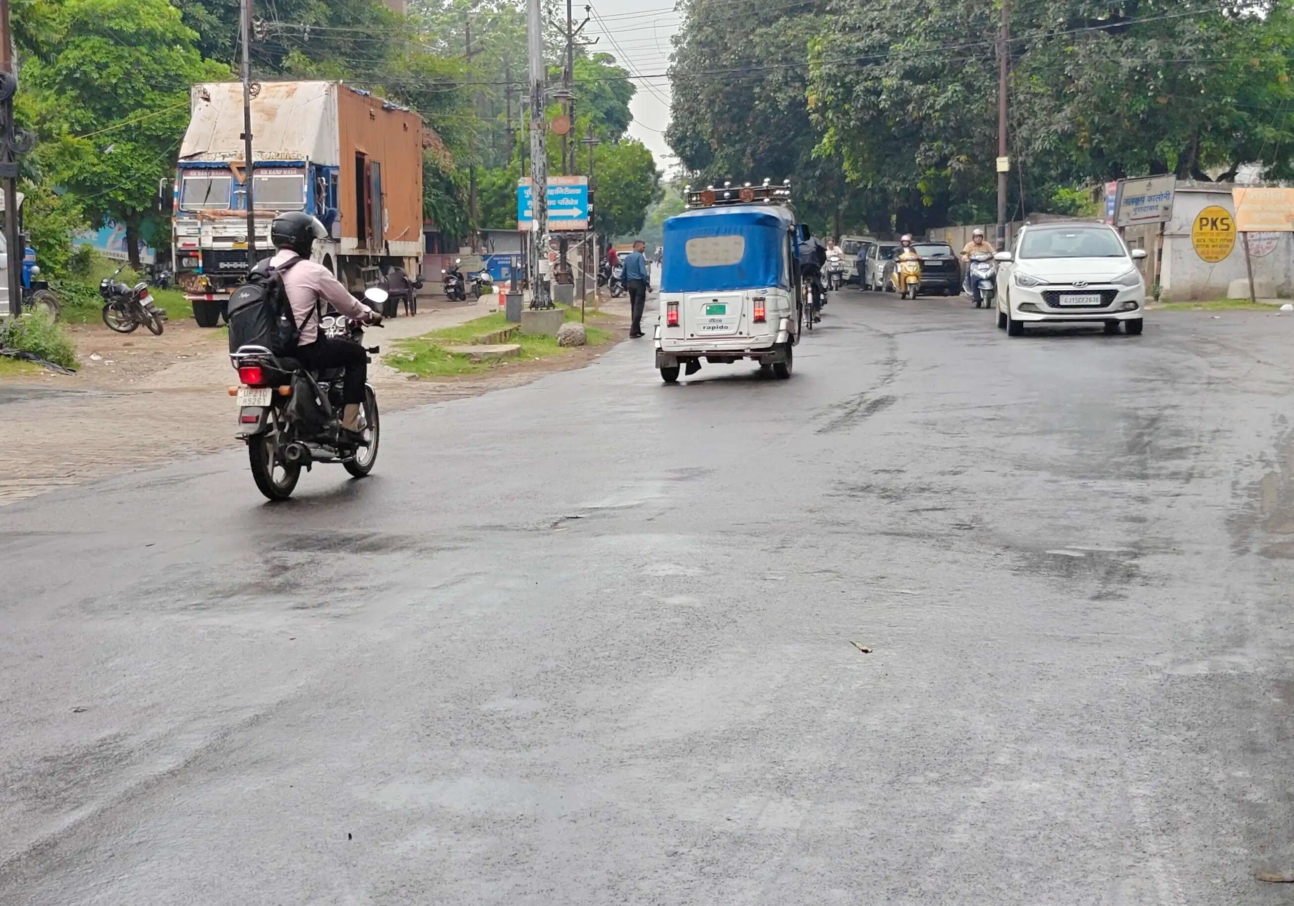 मुरादाबाद : चार दिन से भीषण गर्मी झेल रहे नगरवासियों को बूंदाबांदी ने पहुंचाई राहत