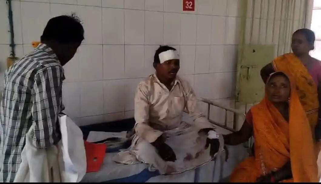 जमीन विवाद को लेकर मारपीट