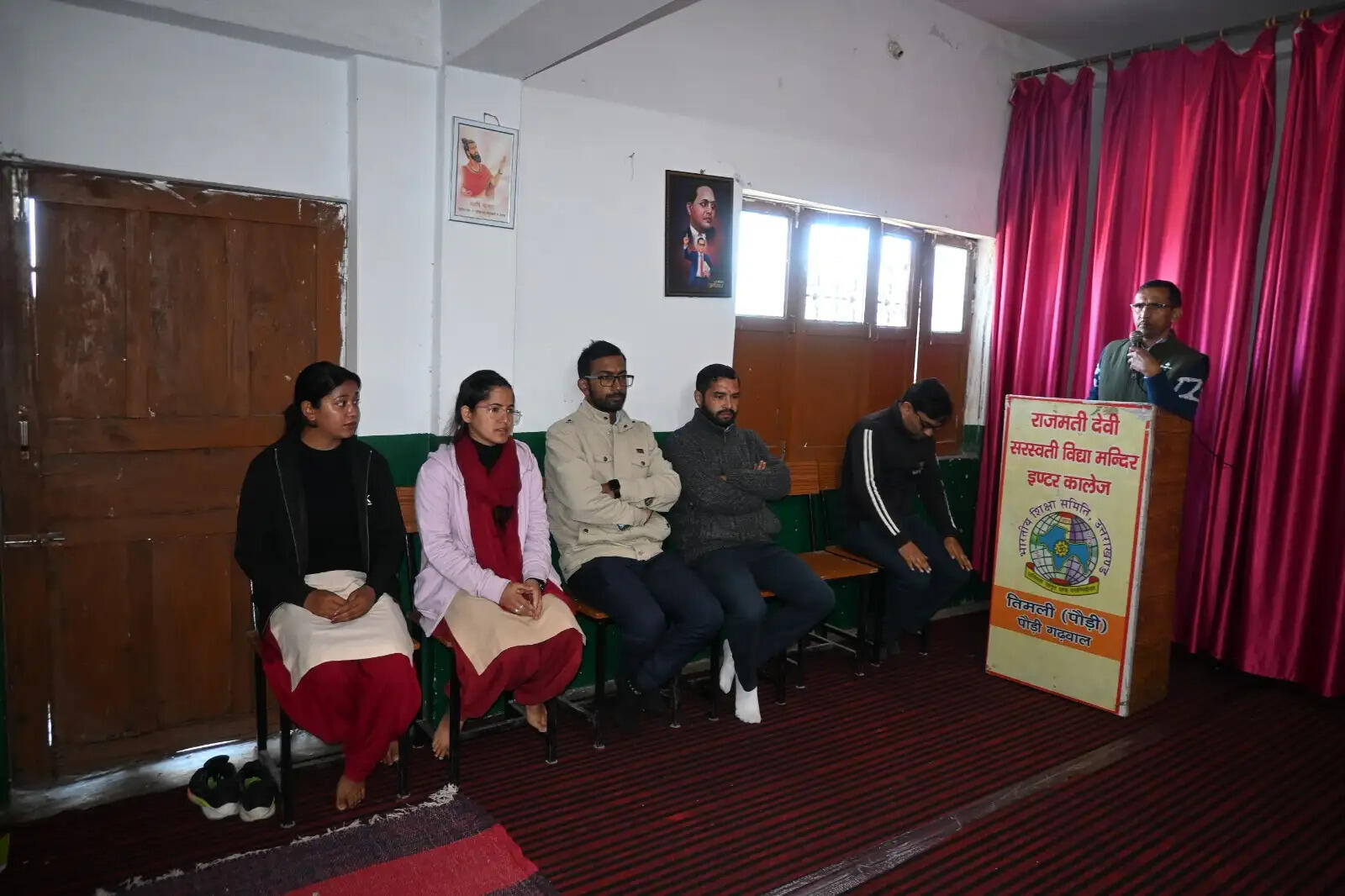 छात्राओं को निशुल्क विधिक सहायता को किया जागरूक