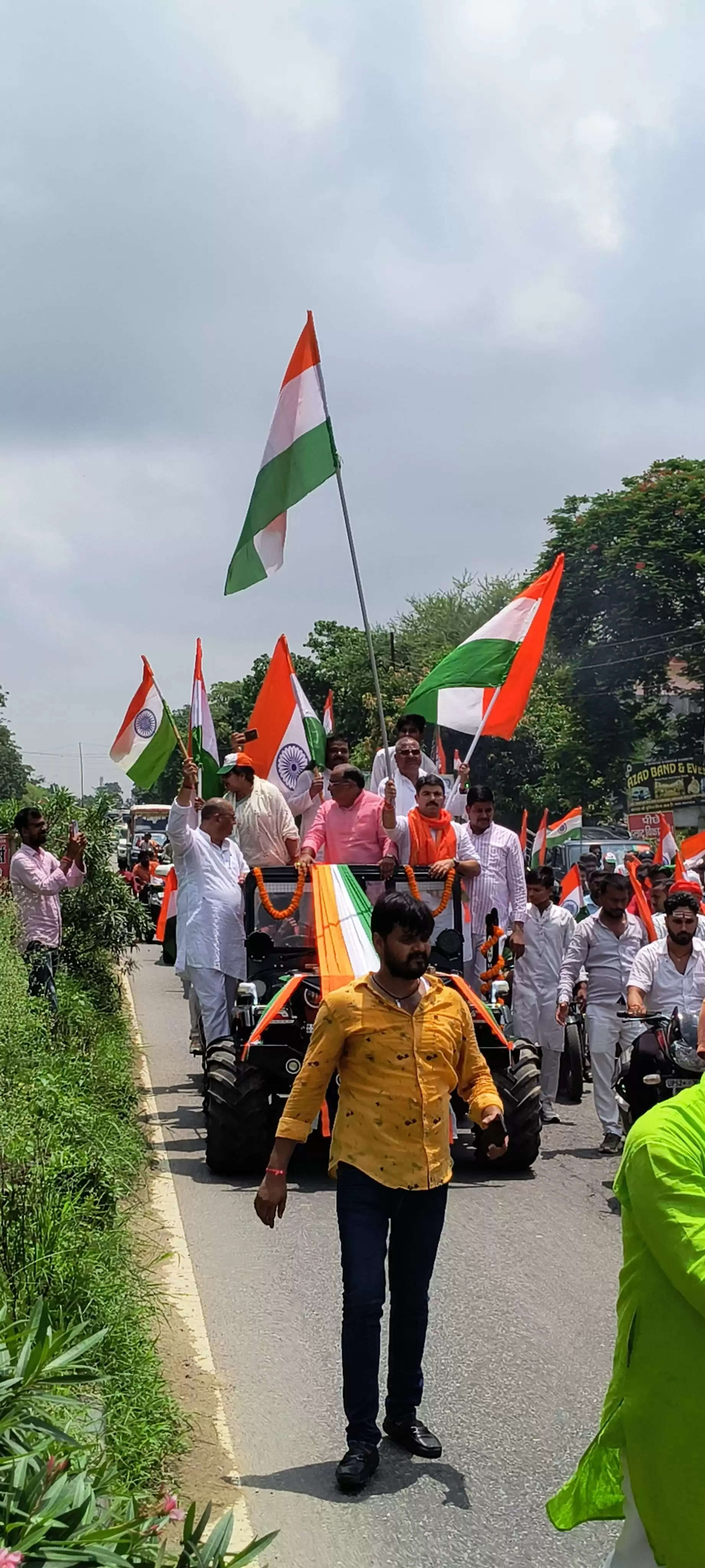 तिरंगा यात्रा से देश और राष्ट्रीय ध्वज के प्रति बढ़ेगा गाैरव व सम्मान : शलभ मणि त्रिपाठी