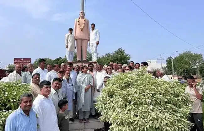 रेवाड़ी में पूर्व गृह मंत्री कन्हैयालाल पोसवाल की 105वीं जयंती मनाई