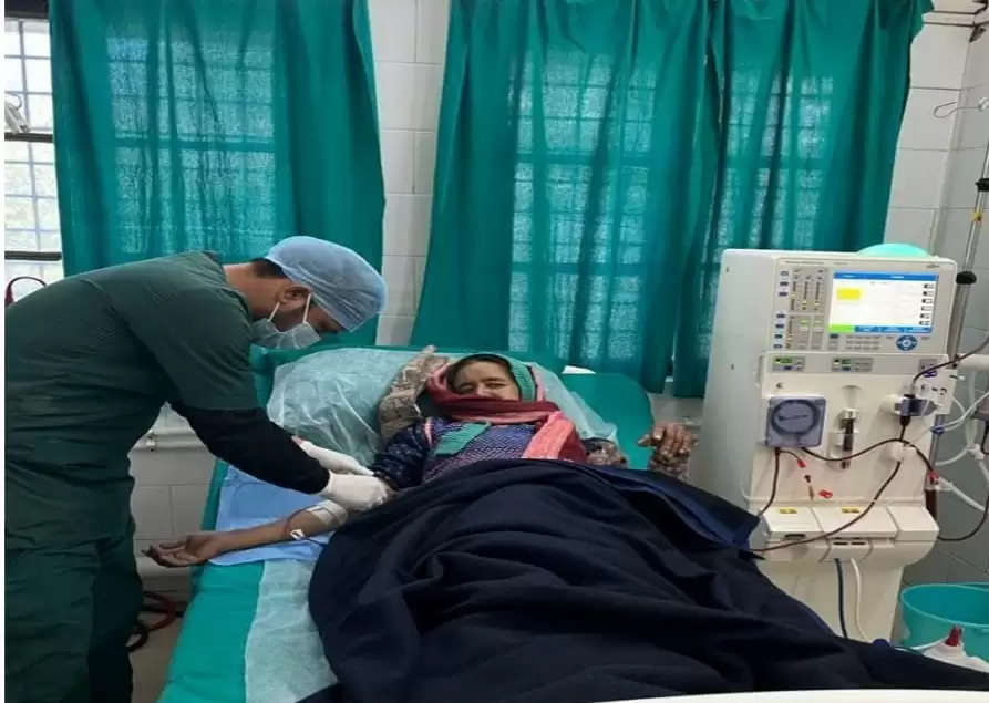 अब भागदाैड़ की जरुरत नहीं, कर्णप्रयाग में डायलिसिस सेंटर खुलने से मरीजों को मिल रहा लाभ