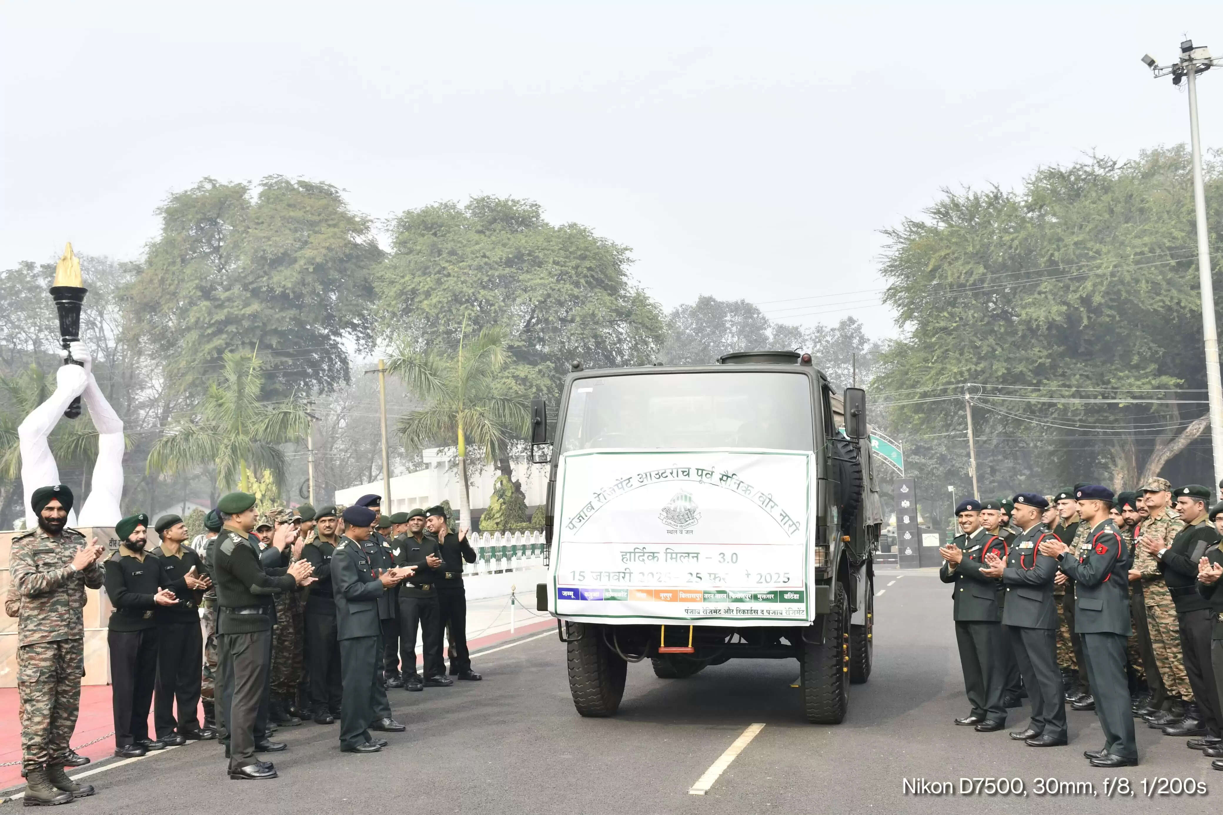भूतपूर्व सैनिकों के कल्याण के लिए ब्रिगेडियर ने रवाना किया मिलन दल