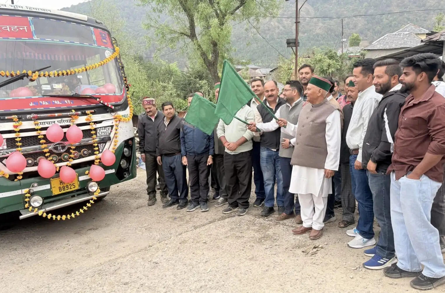 आजादी के बाद पहली बार सड़क सुविधा से जुड़ा बैजनाथ का थाथी गांव