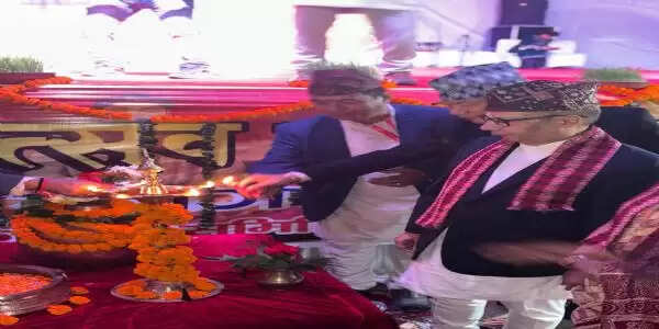 तीन दिवसीय गोरखा दशैं दीपावली महोत्सव का रंगारंग आगाज,महोत्सव में भारत-नेपाल के संस्कृति को सुरों में पिरोया