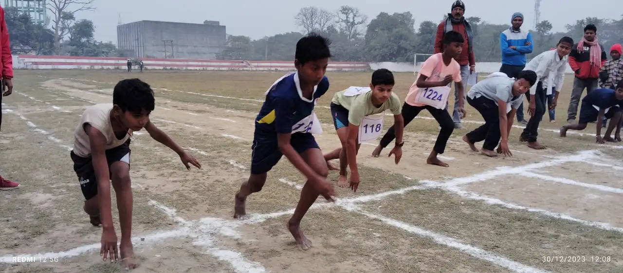 जिला जूनियर एथलीट मीट आयोजित, ऊंची कूद में कोमल कुमारी रही प्रथम