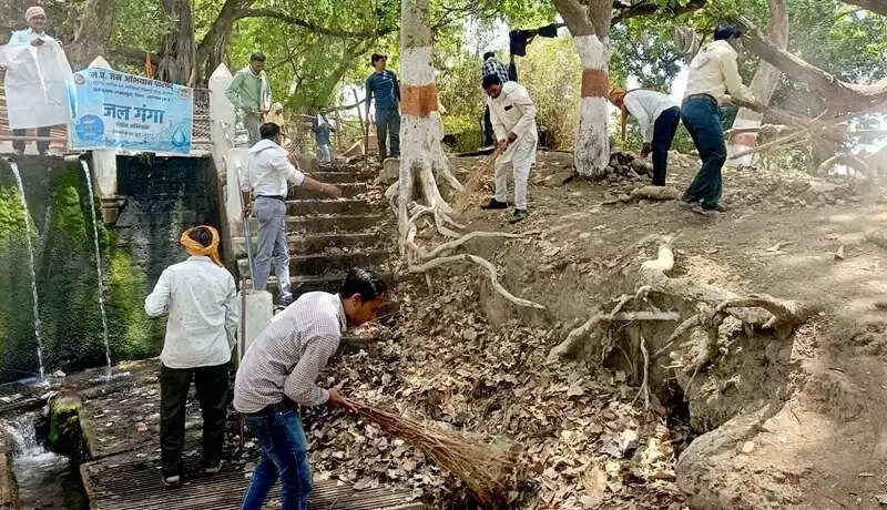 जल गंगा संवर्धन अभियानः जन-सामान्य को जल के महत्व की दी जा रही जानकारी