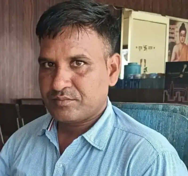 कैथल: युवक&nbsp;ने&nbsp;वीडियाे&nbsp;में&nbsp;दाे&nbsp;महिलाओं&nbsp;समेत&nbsp;चार&nbsp;काे&nbsp;जिम्मेदार&nbsp;बता&nbsp;की&nbsp;आत्महत्या,आराेपी&nbsp;महिला&nbsp;ने&nbsp;भी&nbsp;दी&nbsp;जान