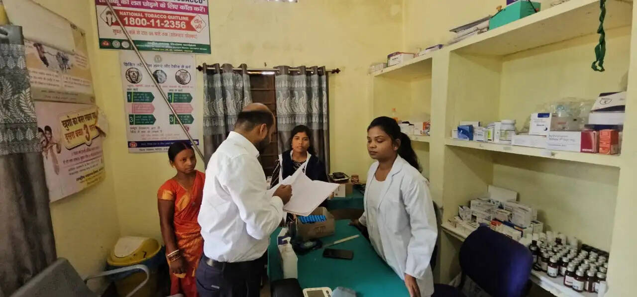 मुख्यमंत्री हेमंत सोरेन के पैतृक गांव नेमरा में लगा मोबाइल टावर