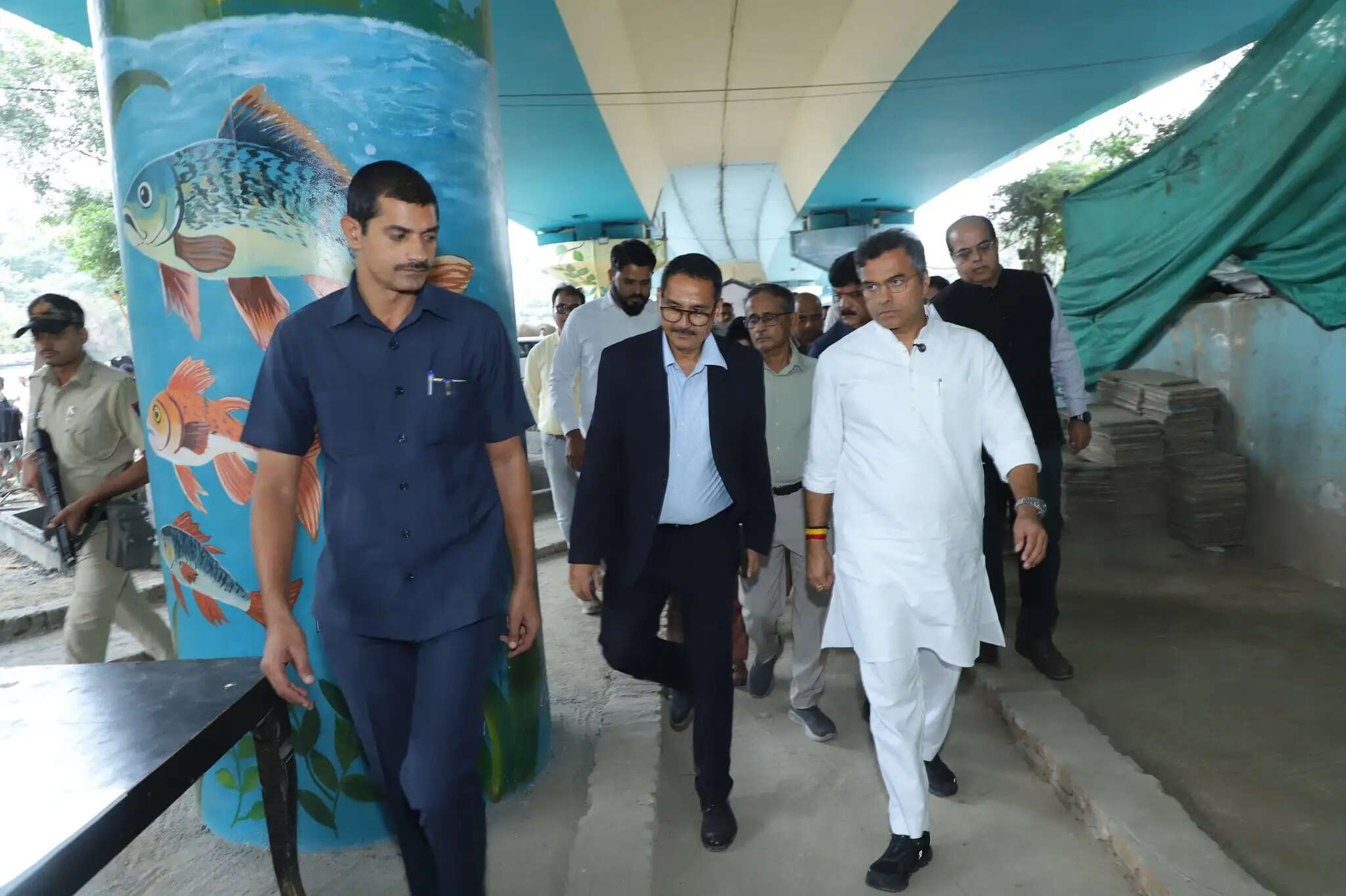 मंत्री प्रवेश साहिब सिंह ने चिराग दिल्ली व आईआईटी दिल्ली के फ्लाईओवर का किया दौरा
