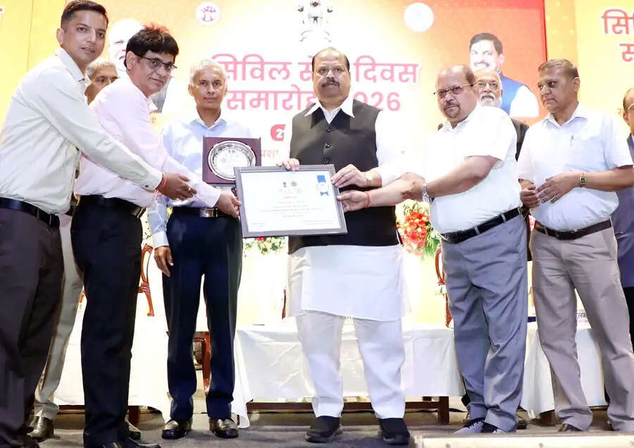 लोक सेवाओं को बेहतर बनाने के लिए नवाचार जरूरी : मंत्री काश्यप