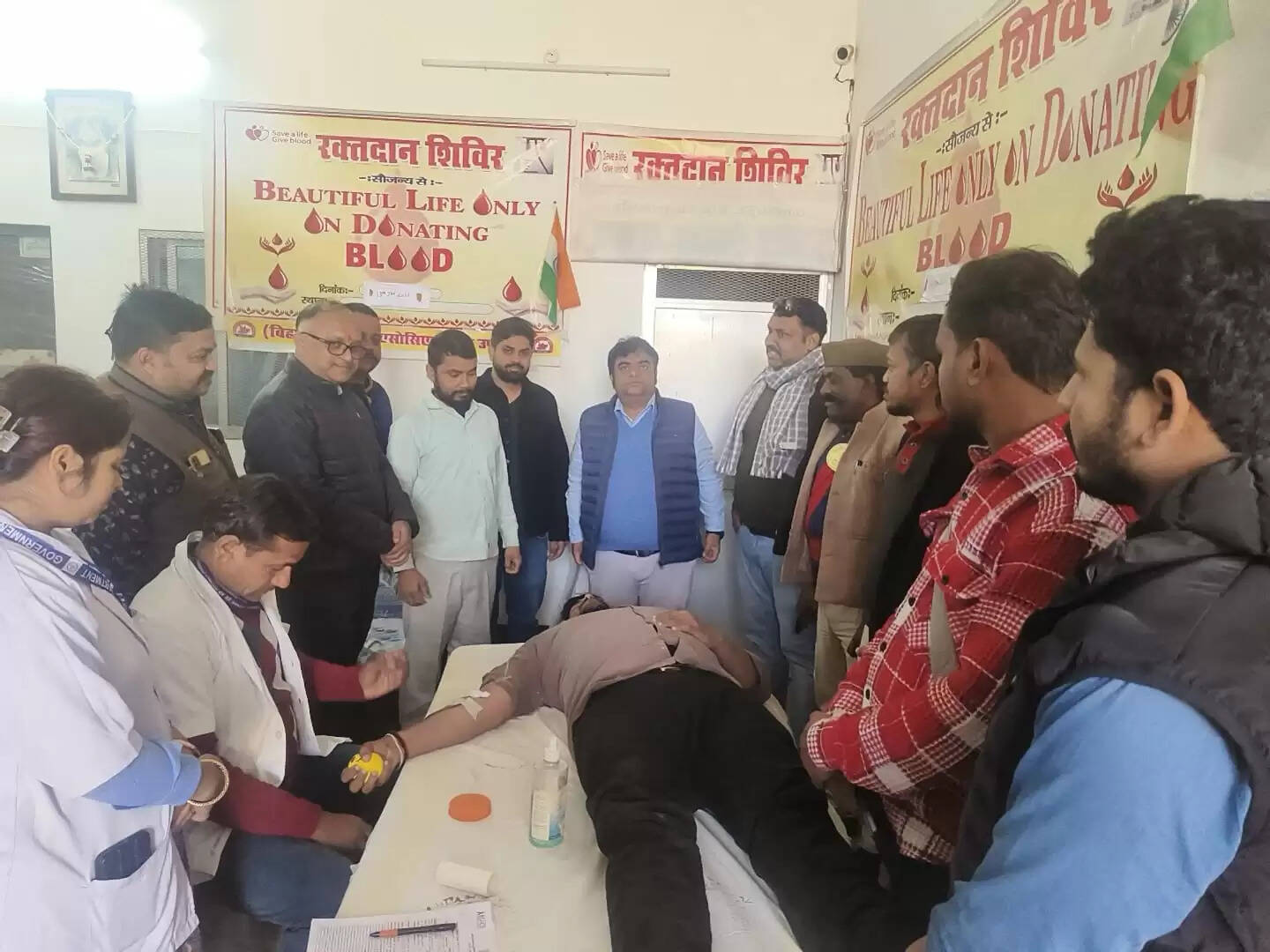 शिविर में 16 रक्तविरो ने किया रक्तदान महादान