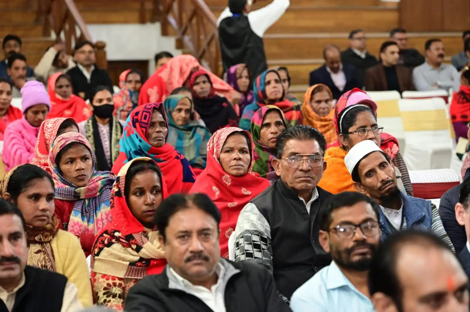 श्रमिकों के परिजनों ने सिलक्यारा सुरंग हादसे में जो संयम और साहस का परिचय दिया, वह काबिले तारीफ है : मुख्यमंत्री