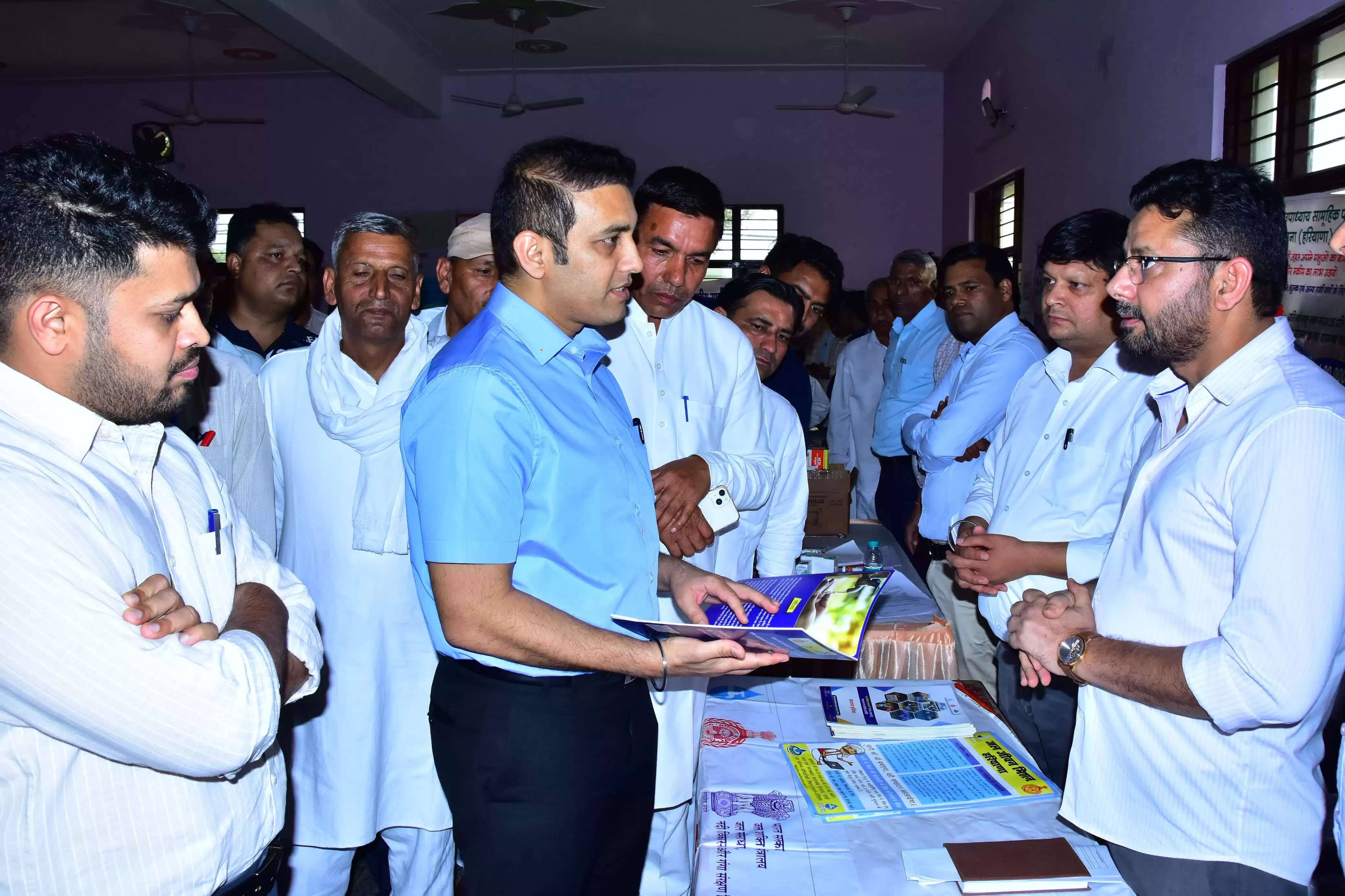 गुरुग्राम जिला प्रशासन ने गांव पातली हाजीपुर में किया रात्रि ठहराव