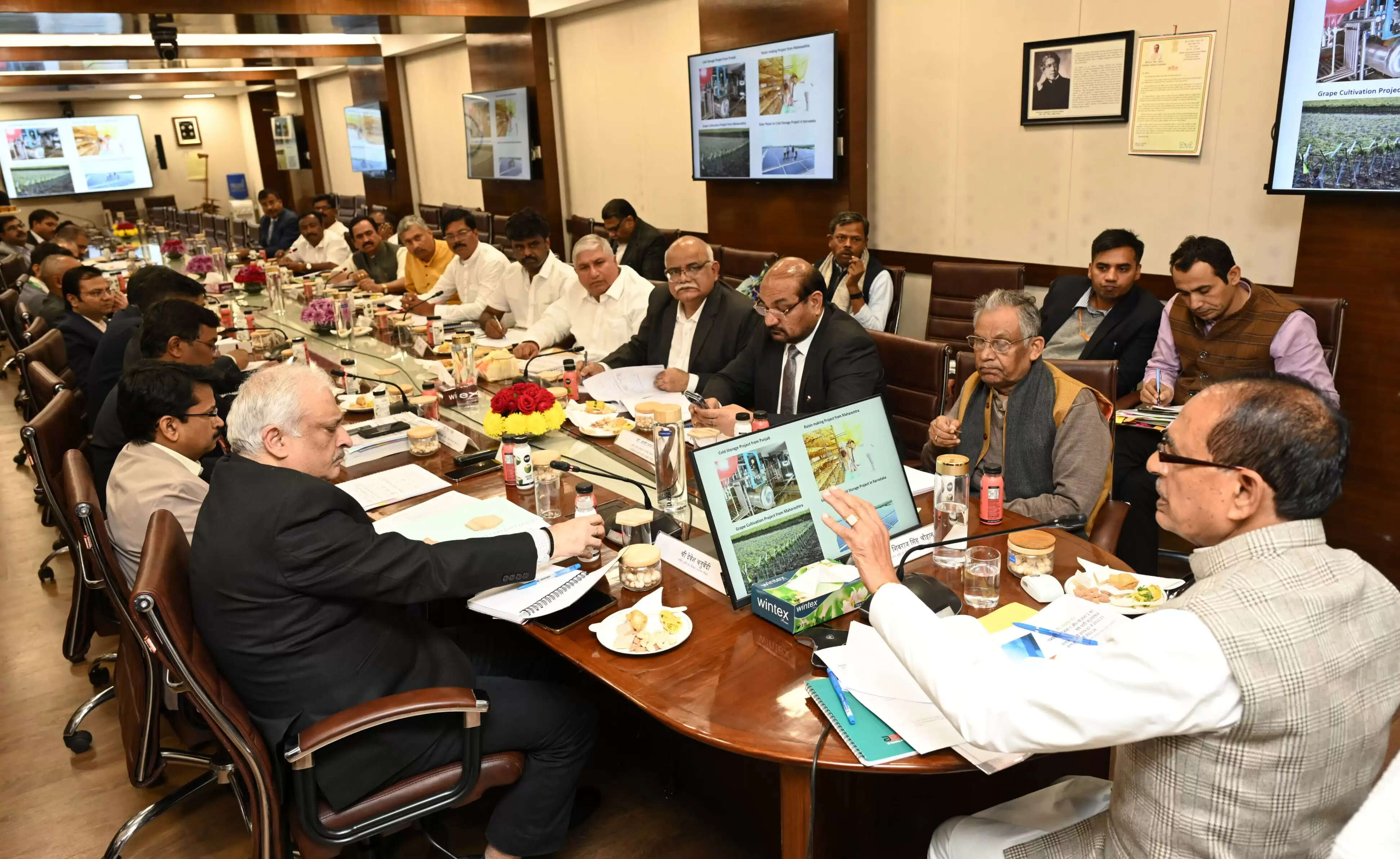 राष्ट्रीय बागवानी बोर्ड की 33वीं बैठक, उत्पादों के संबंध में विशेष रणनीति बनाने पर जोर