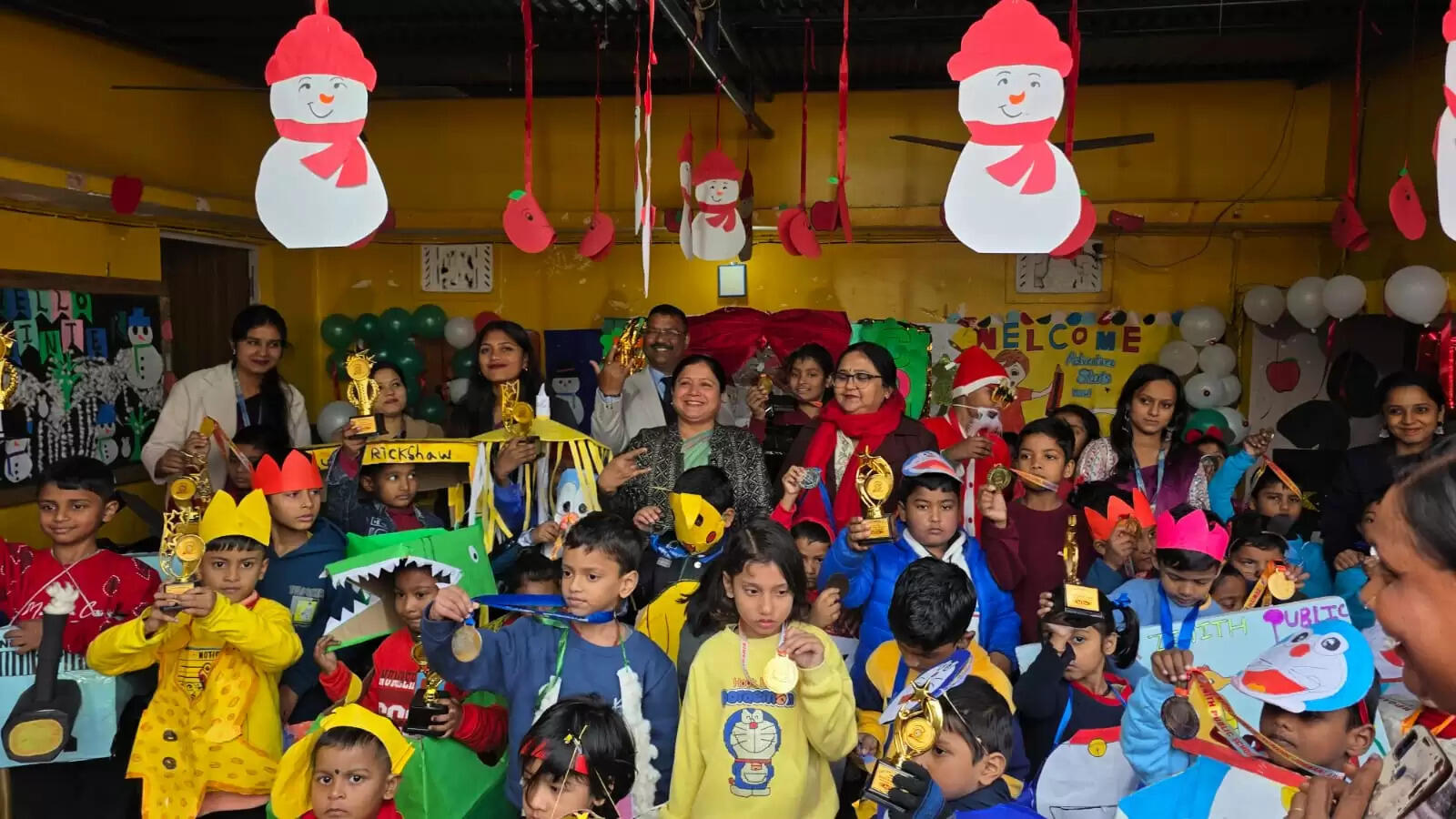 जूनियर जेडपीएस में क्रिसमस डे ईव पर फैंसी ड्रेस प्रतियोगिता का आयोजन