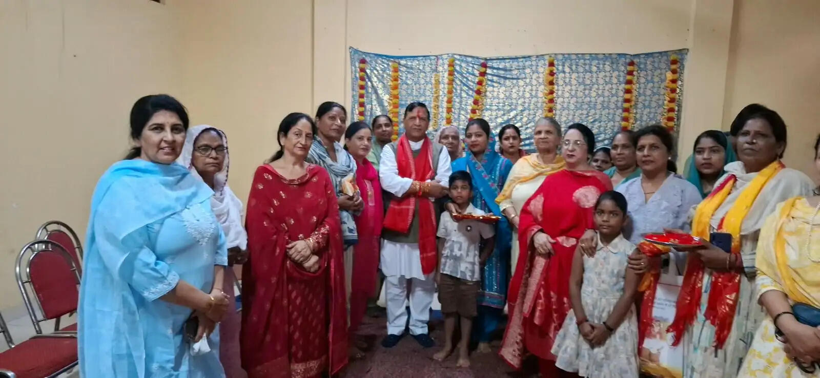 डॉ. बिंदल ने बाल्मीकि बस्ती में मनाया रक्षा बंधन