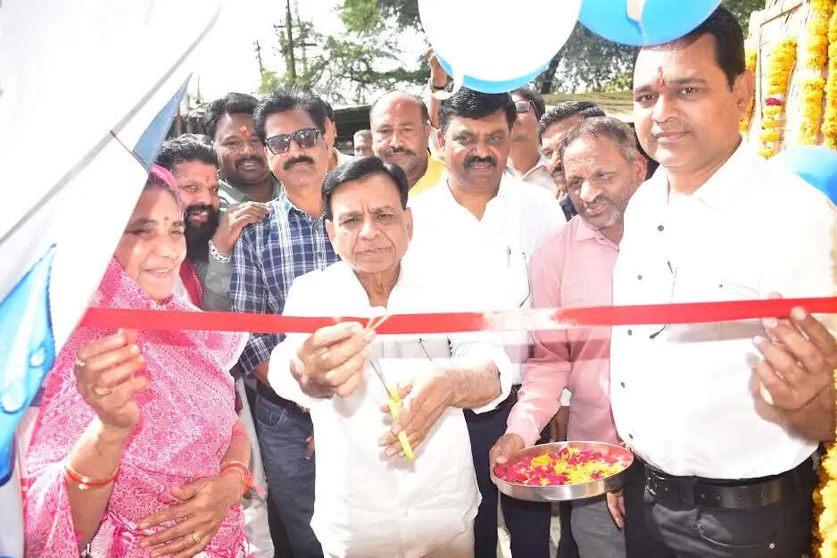 मंदसौरः उप मुख्यमंत्री देवड़ा ने पशुपतिनाथ मंदिर परिसर से जल गंगा जल संवर्धन अभियान का किया शुभारंभ