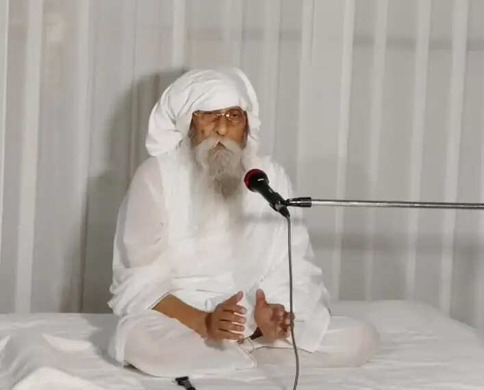 नशामुक्त—शाकाहारी और आध्यात्मिक समाज से ही होगा राष्ट्र का कल्याण: बाबा उमाकांत महाराज