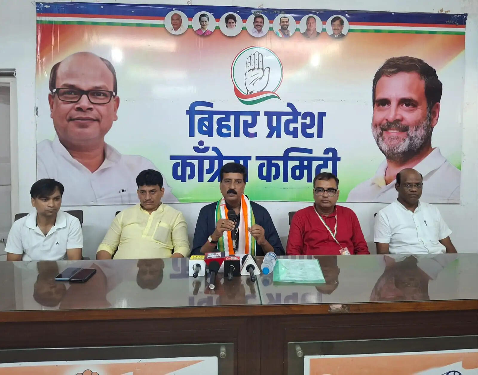 भाजपा हमलावरों पर प्राथमिकी नहीं, उल्टे कांग्रेस नेताओं को बनाया गया अभियुक्त:कांग्रेस