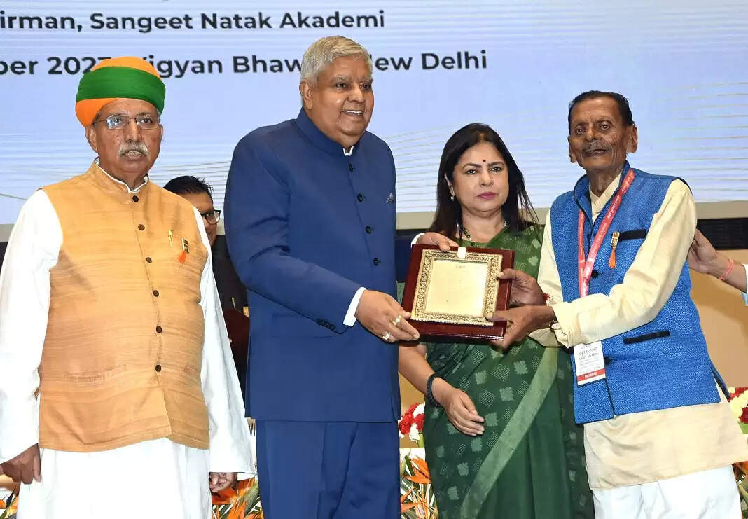 मप्र की चार विभूतियां संगीत नाटक अकादमी अमृत पुरस्कार से सम्मानित