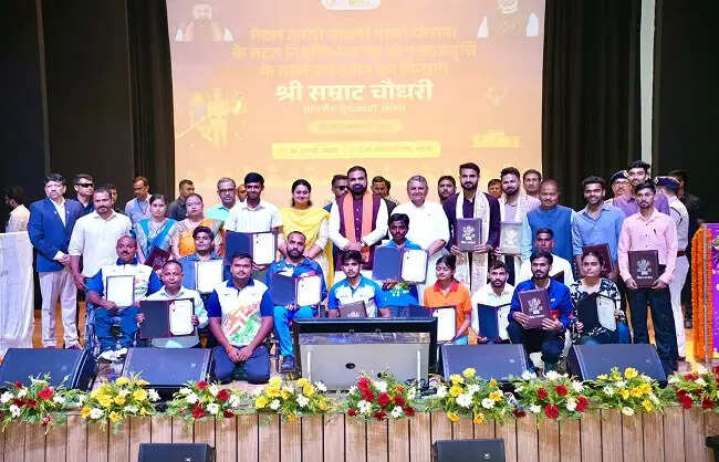 हर पंचायत में होगी खेल प्रतिभाओं की खोज, खिलाड़ियों को मिलेगा विश्वस्तरीय मंच : सम्राट चौधरी